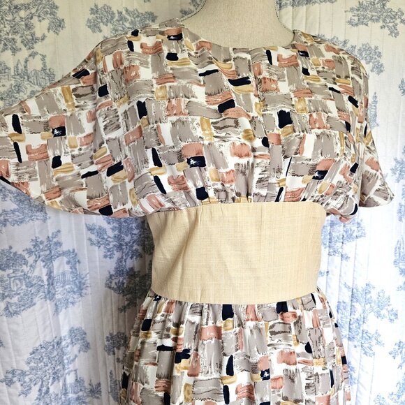 Size S Contrast Waist Flutter Sleeve Dress New - Picture 3 of 8